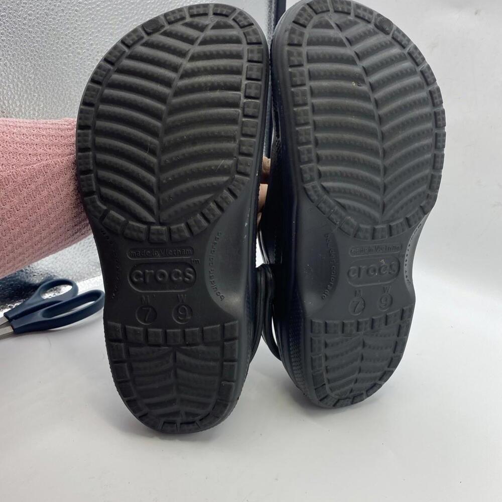 Crocs Winter Lined Clog Men's Size 7 Womens Size 9 - Picture 13 of 15